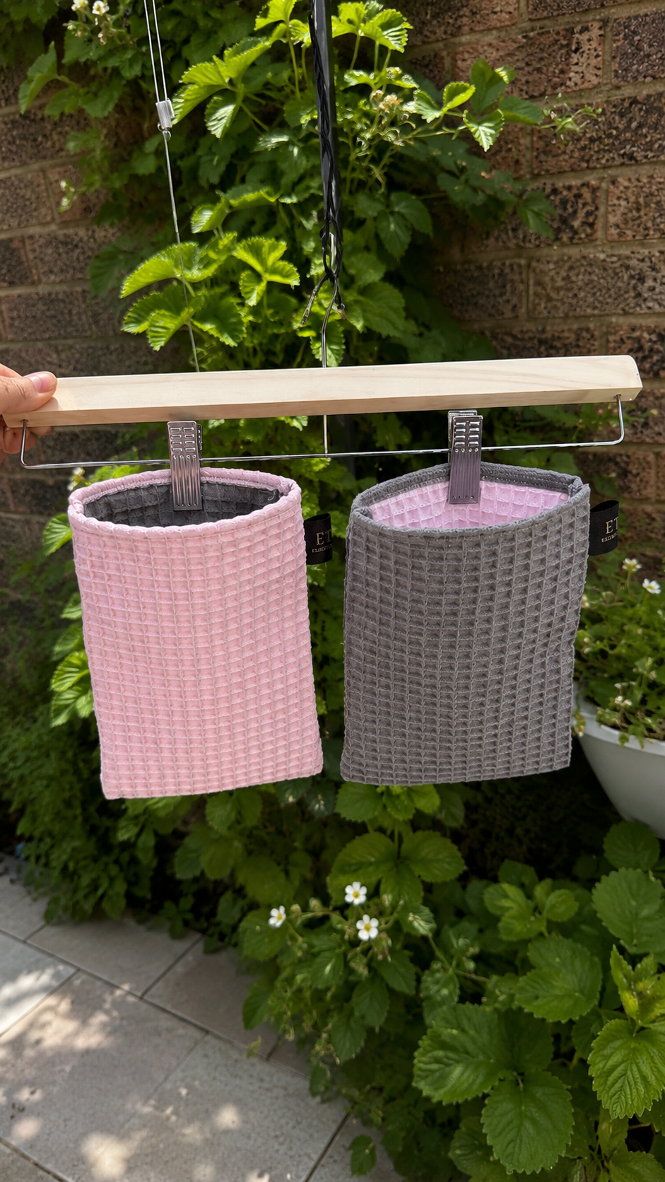 Essence Touch™ Cotton Cleansing Mitt– Reusable Face Mitt